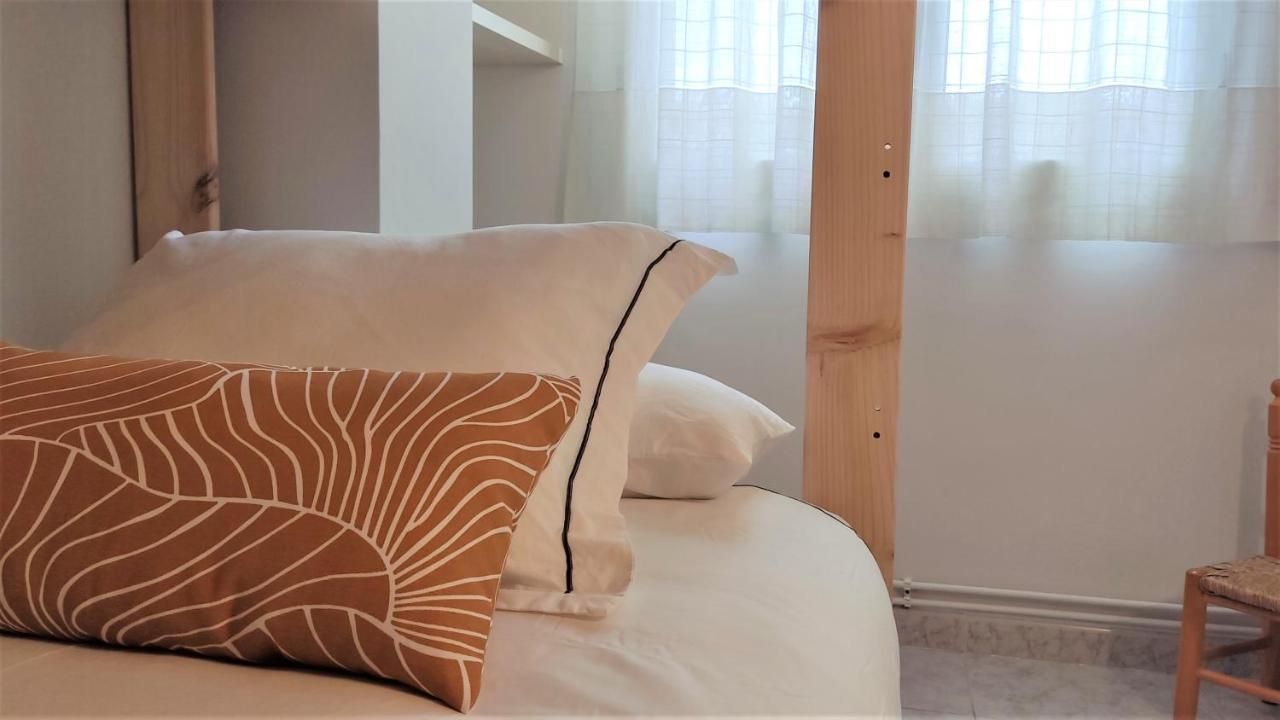 Apartament Natura Amb Calma オロト エクステリア 写真