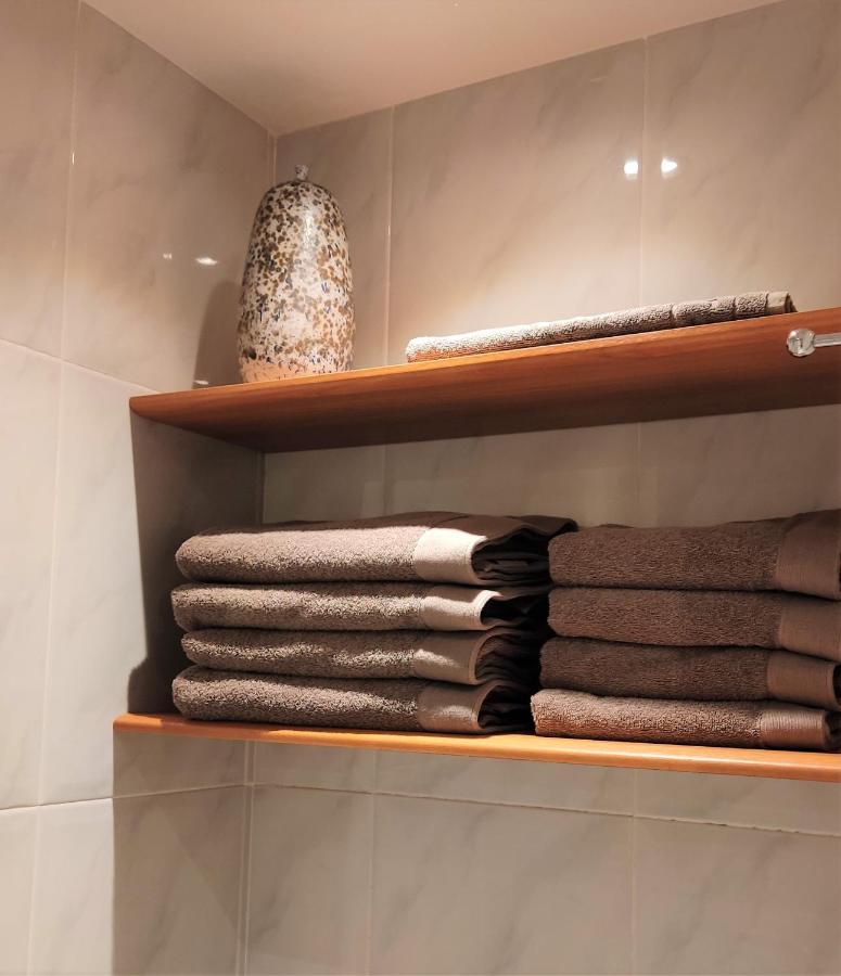 Apartament Natura Amb Calma オロト エクステリア 写真